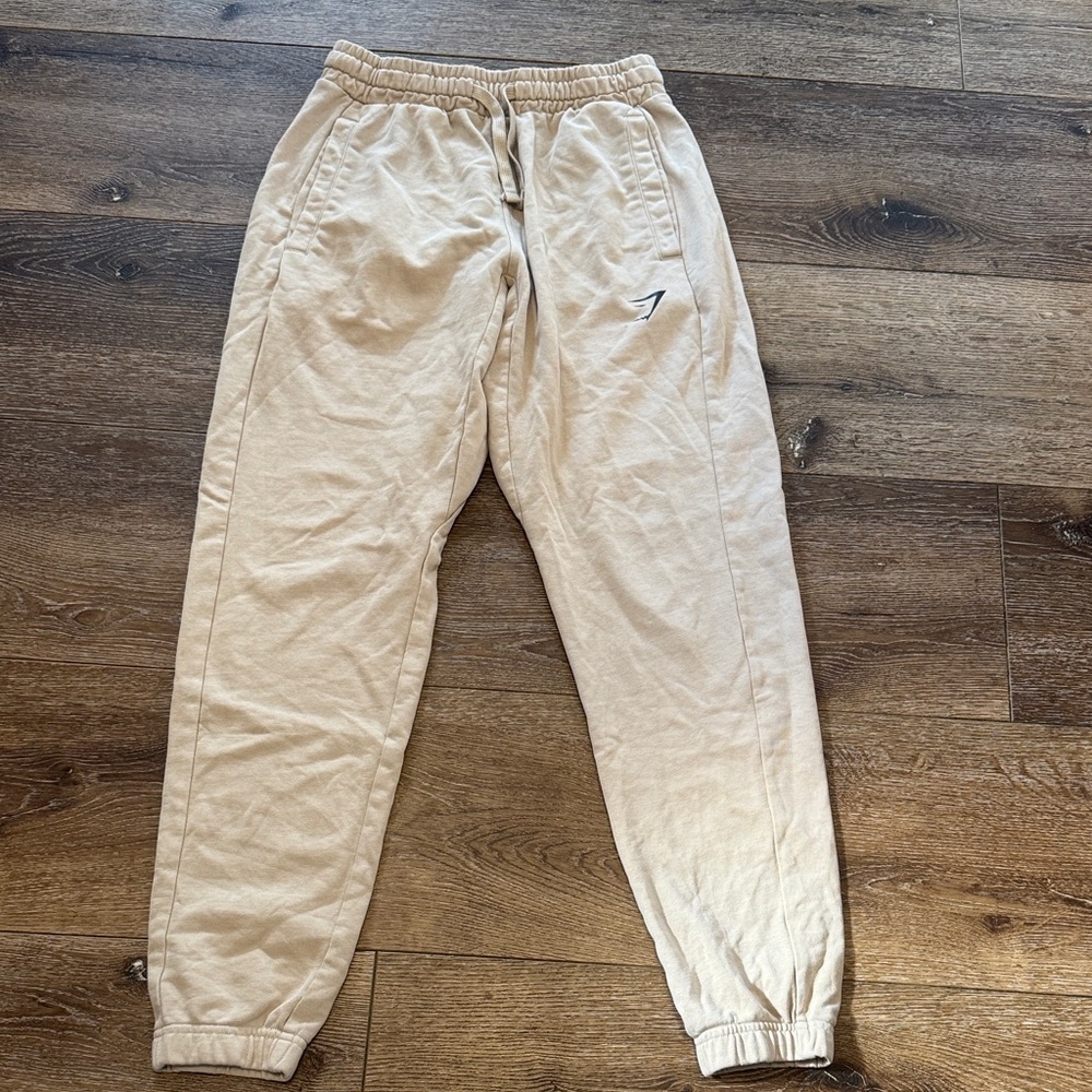 Gymshark sweat pants small‎